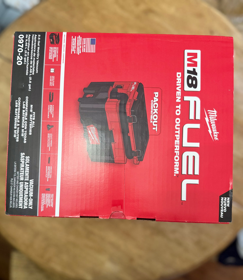 Milwaukee M18 FUEL PACKOUT 2.5 Gallon Wet/Dry Vacuum (0970-20)
